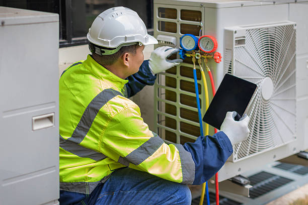 Professional Hvac technician working in Wallsburg, UT
